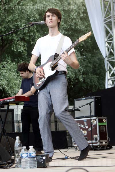 OUGHT - 2015-05-24 - PARIS - Parc de la Villette - 